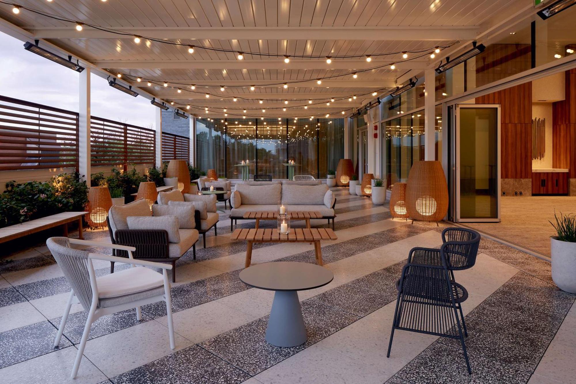 Homewood Suites By Hilton Montreal Midtown Exterior photo